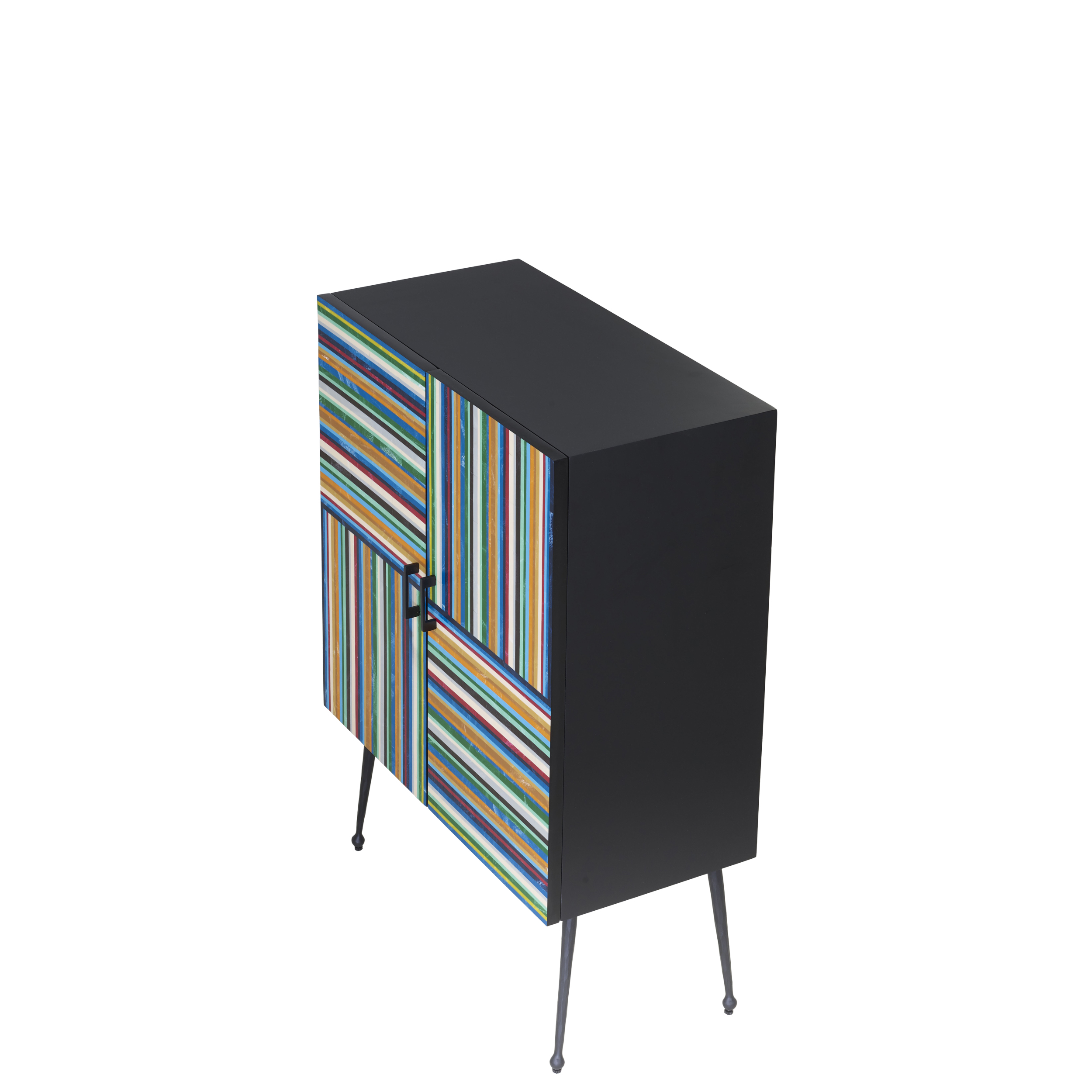 Schrank Strisce
