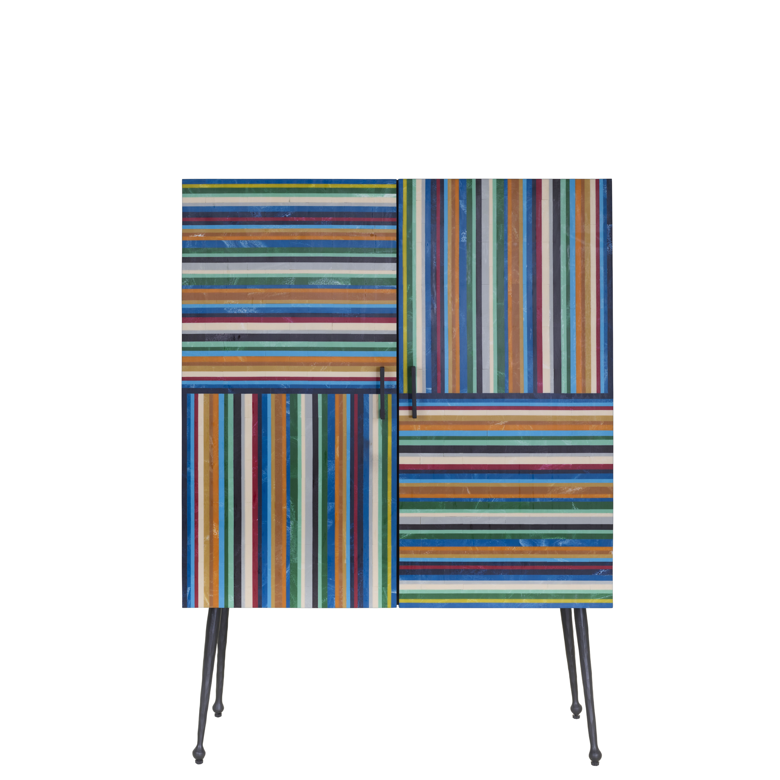 Schrank Strisce