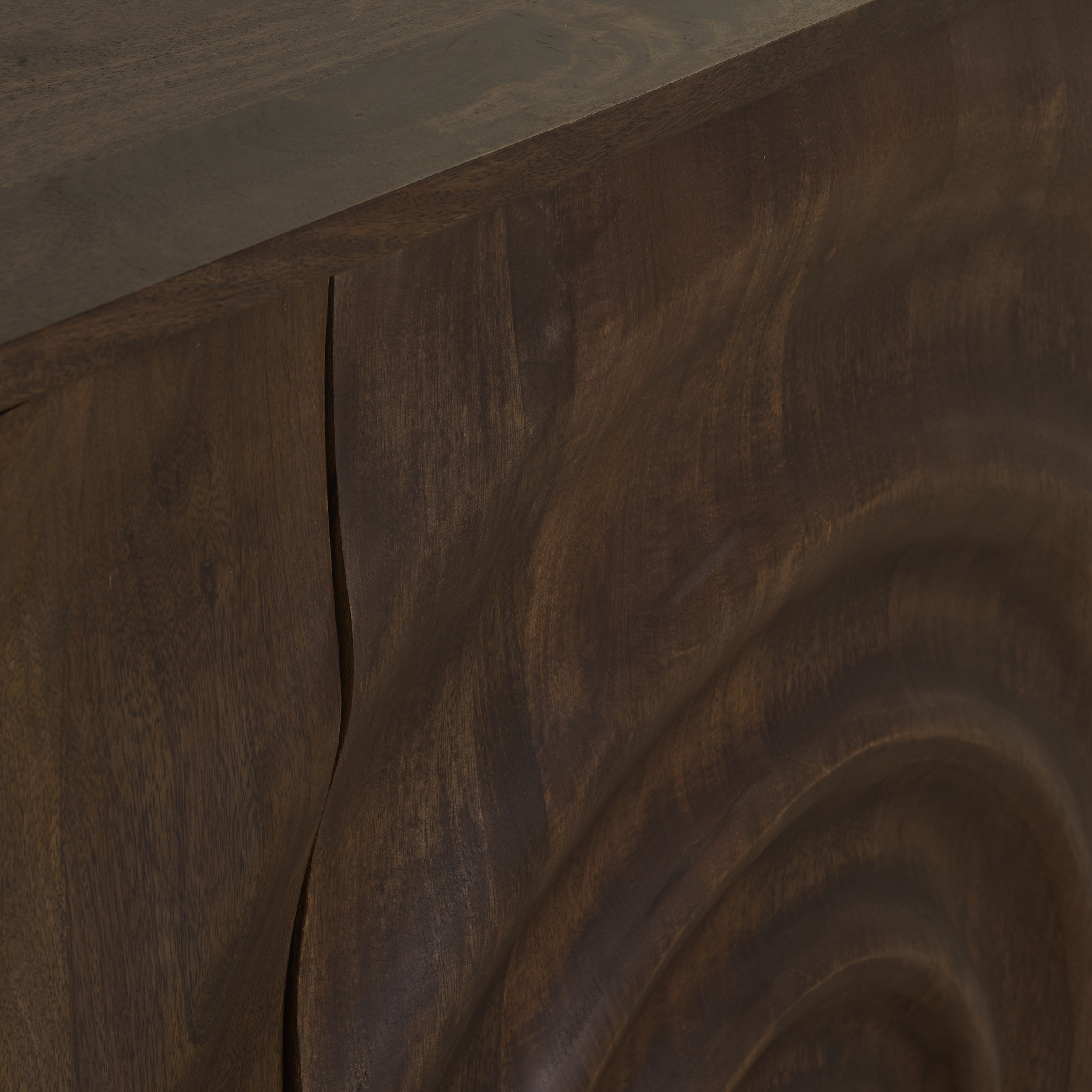 Sideboard Ripple